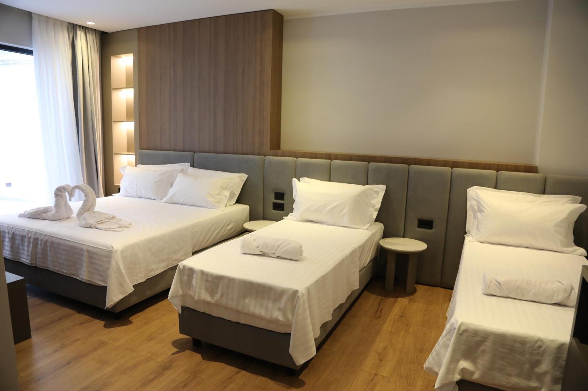 Kruja Luxury Suites ภายนอก รูปภาพ