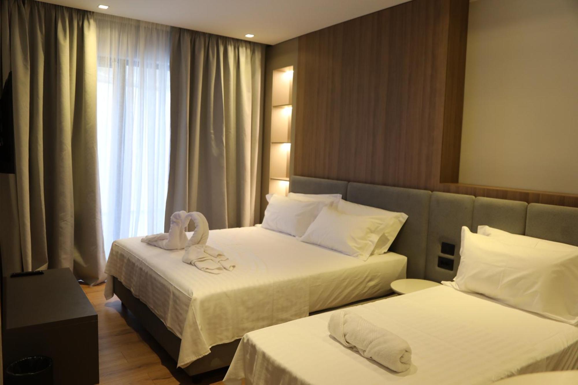 Kruja Luxury Suites ภายนอก รูปภาพ