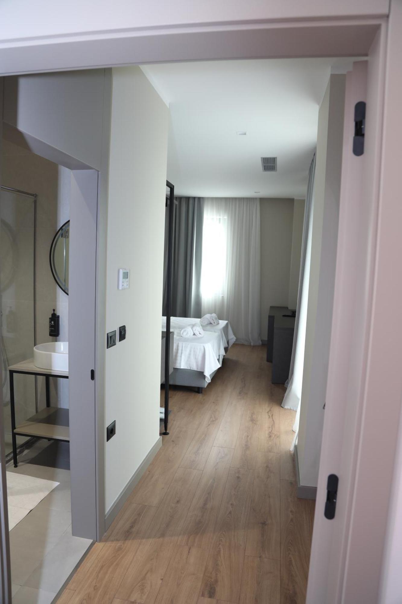 Kruja Luxury Suites ภายนอก รูปภาพ