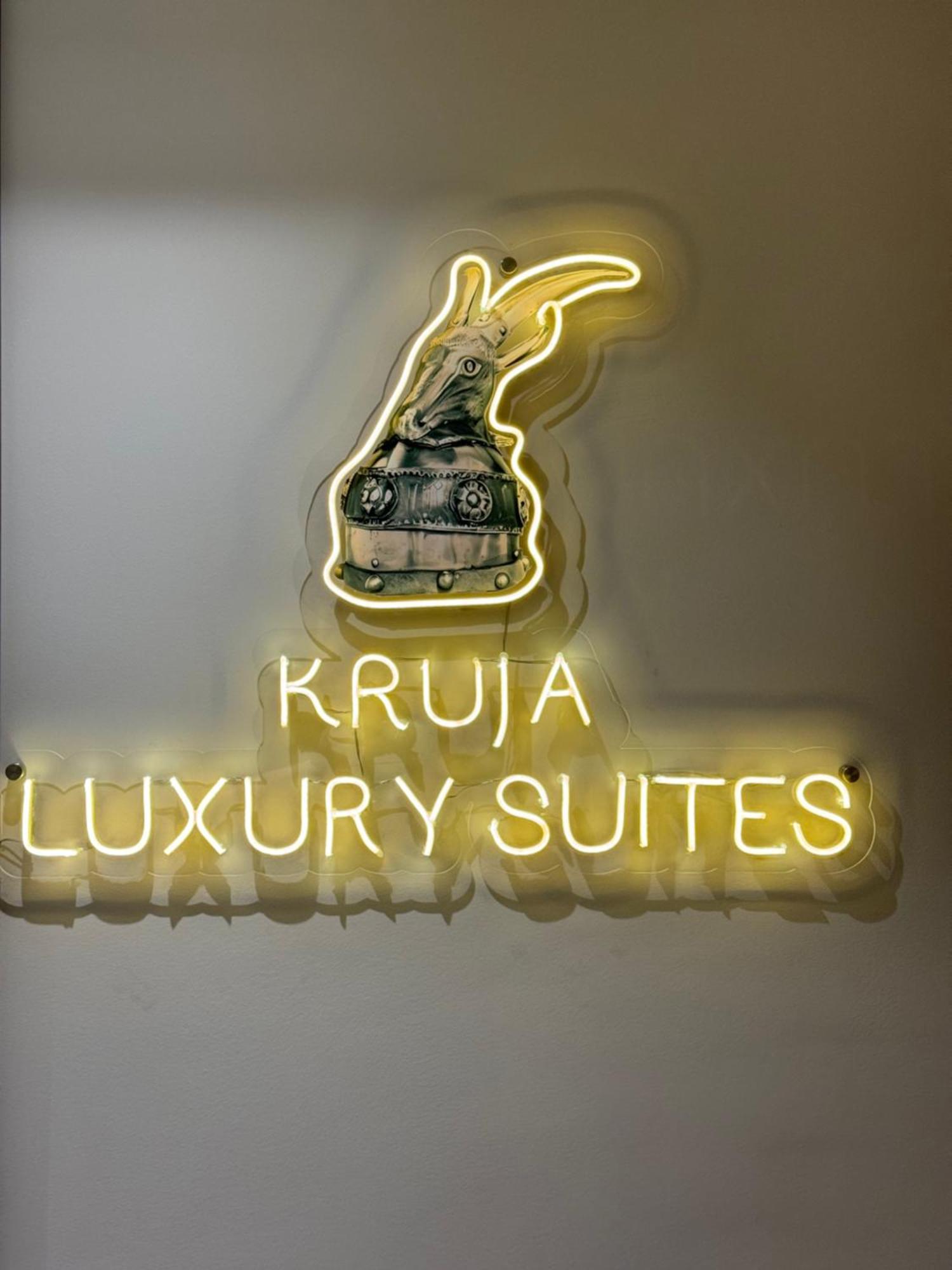 Kruja Luxury Suites ภายนอก รูปภาพ