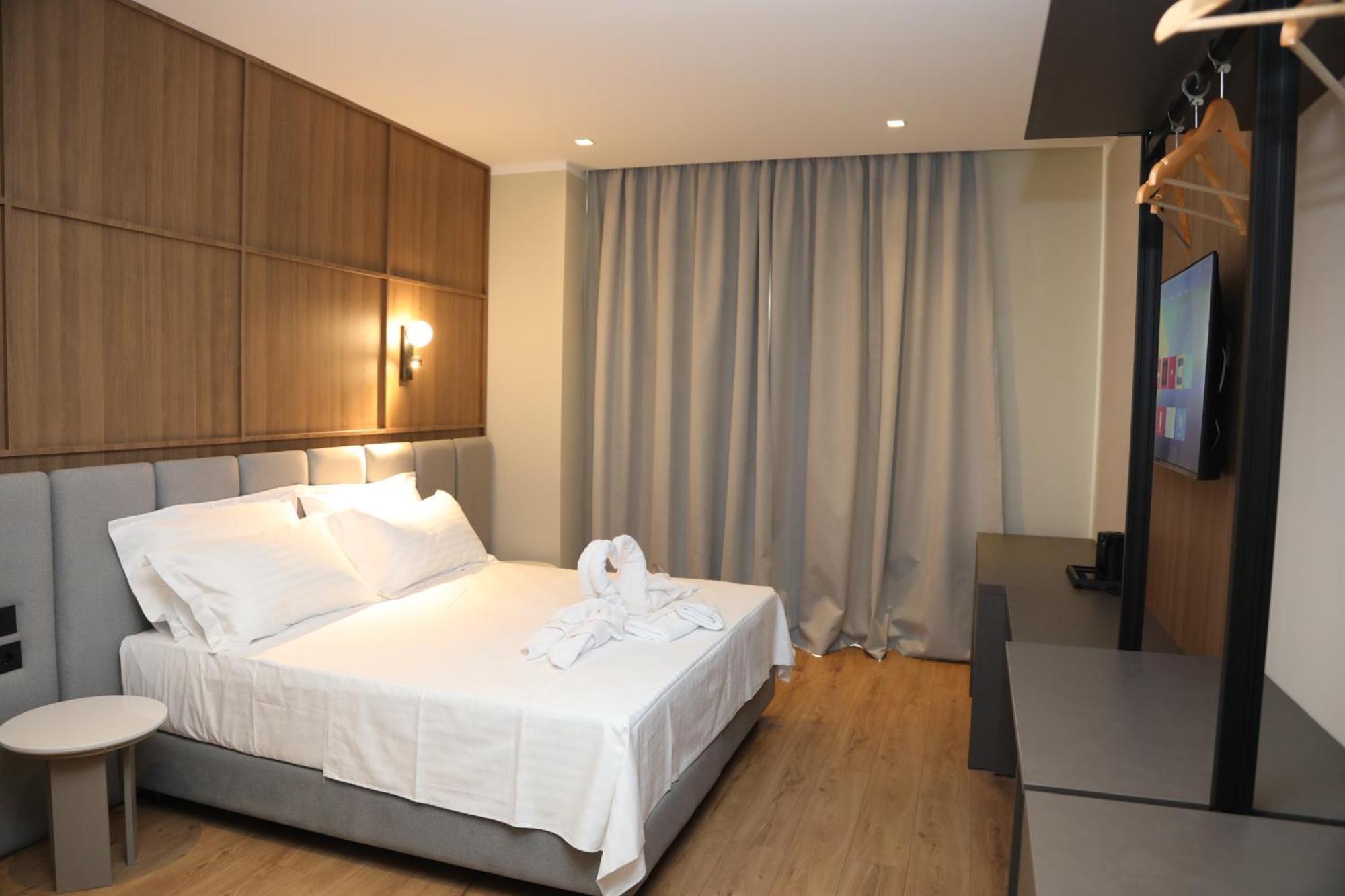 Kruja Luxury Suites ภายนอก รูปภาพ
